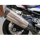 純正オプションのアクラボビッチ。うるさく無いですがMOTO　GP車両のような凄く良い音です。